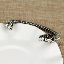 Load image into Gallery viewer, Two Headed Wolf Cuff Bangle