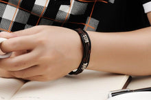 Load image into Gallery viewer, Handmade Genuine Leather Men's Bracelet
