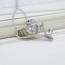 Load image into Gallery viewer, Pearl Mom Necklace
